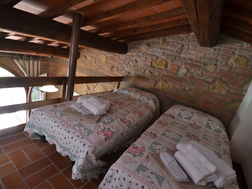 Romola Retreat: Tuscan Escape photo 5