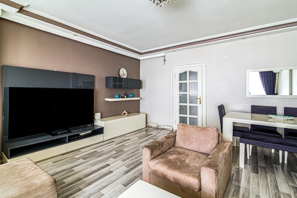 Duplex Cozy Flat With a Balcony Near Nisantasi