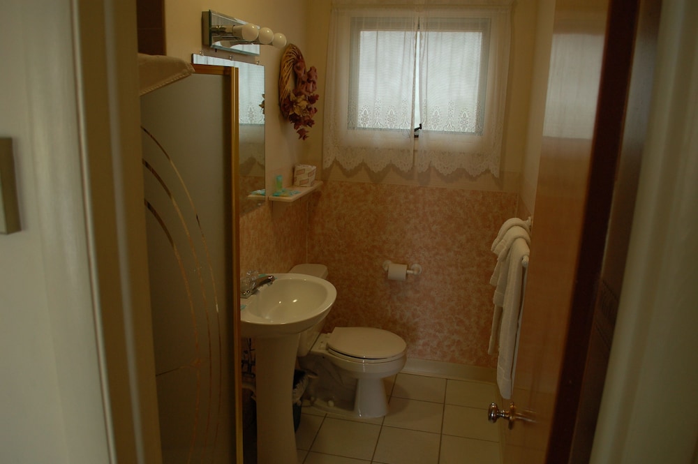 Sara Glen Motel