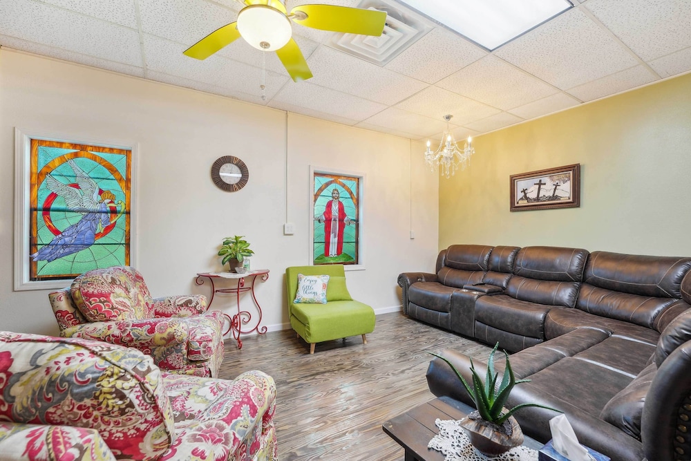 lounge