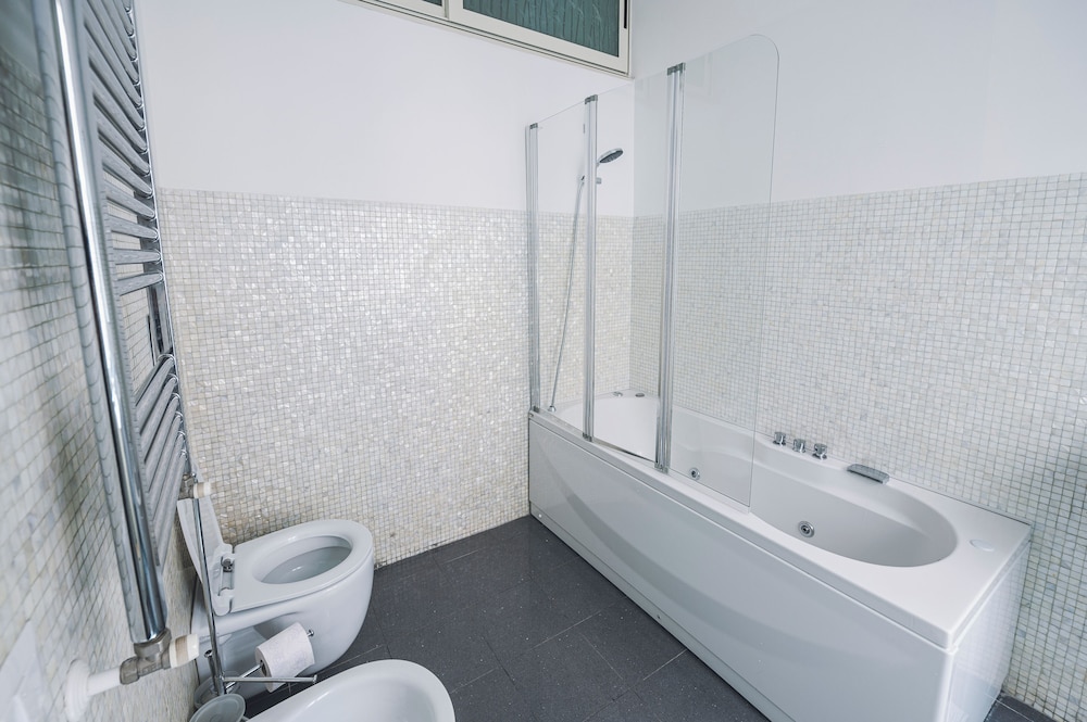 Habitat 42 Roman Stay