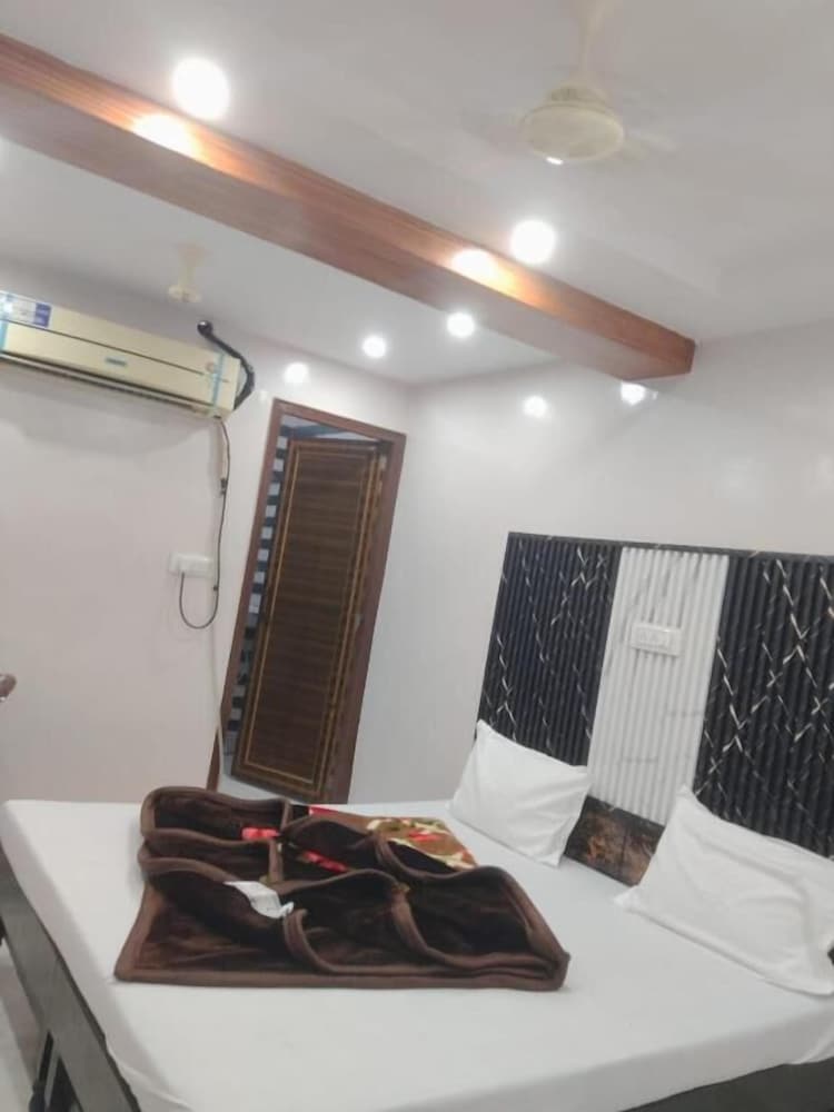 SHARDA INN