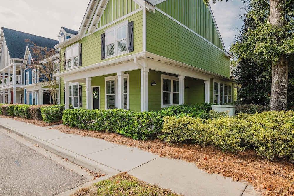 Mary Margaret Cottage - Spacious 4 Bed Coastal Home, Historic Old Town Bluffton