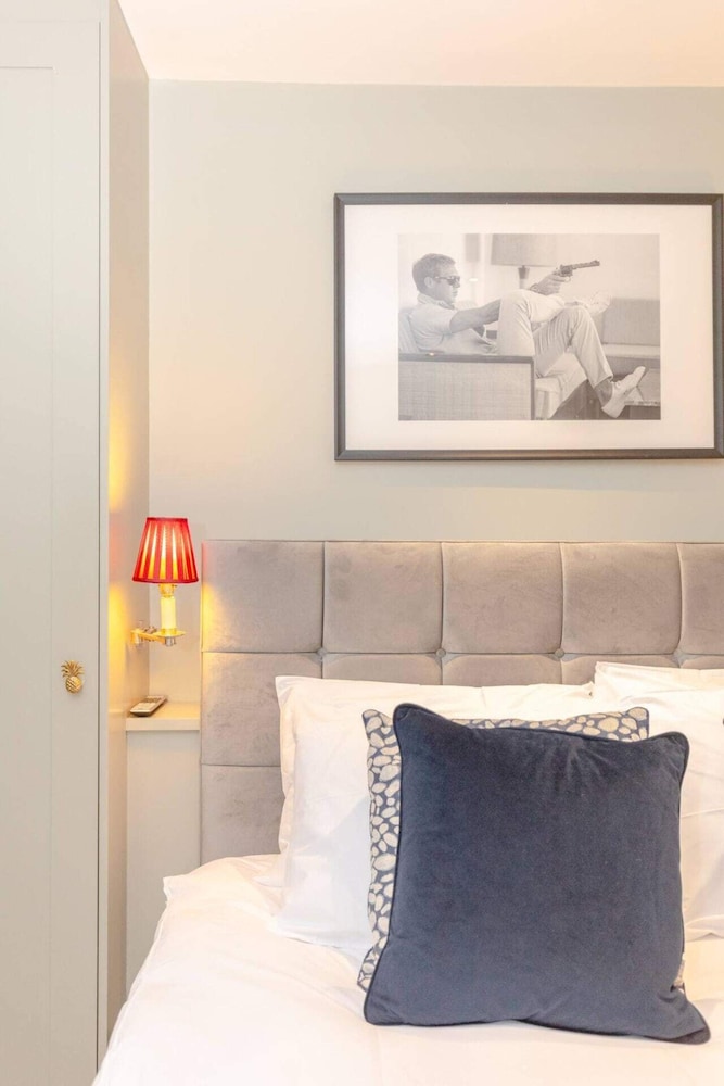 Elegant 1BD Flat in the Heart of Notting Hill!