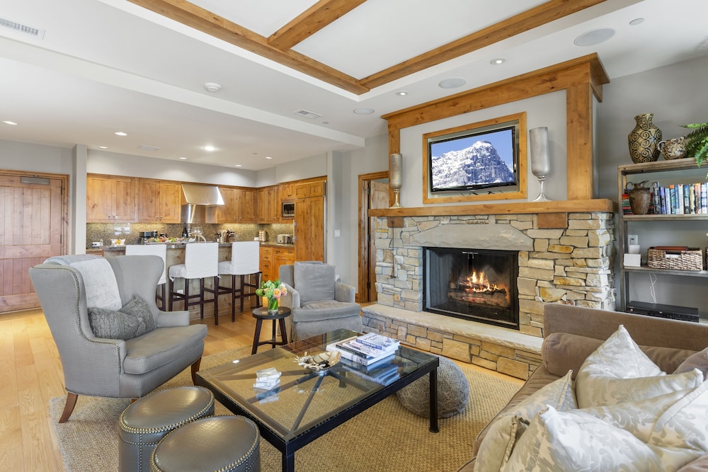 Shooting Star Lodge at Deer Valley Resort - Three Bedroom Residence #101 3 Condo