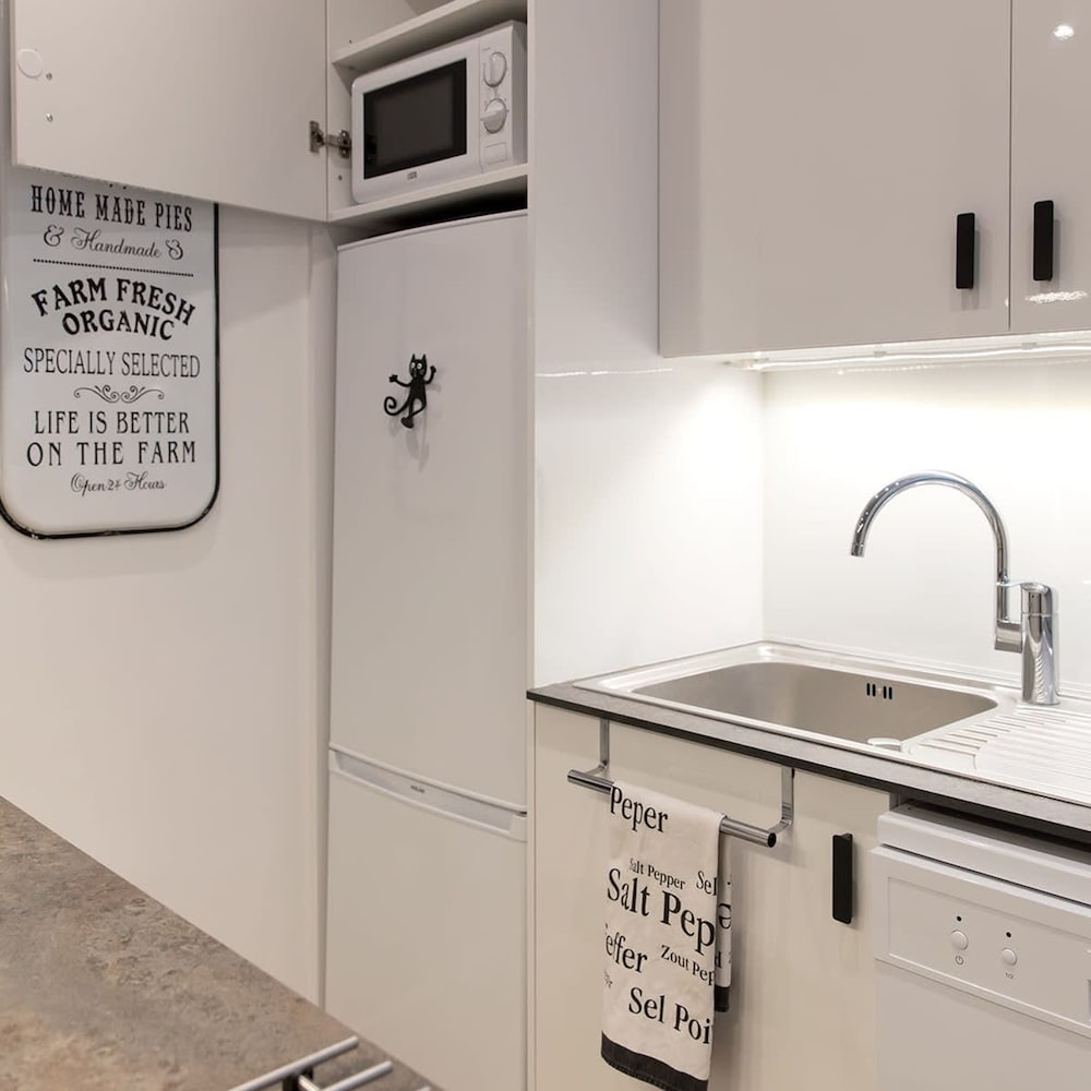 Stylish Sevre I Chic 1-br in the Heart of the 6th