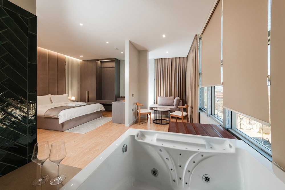 Troci Hotel 23