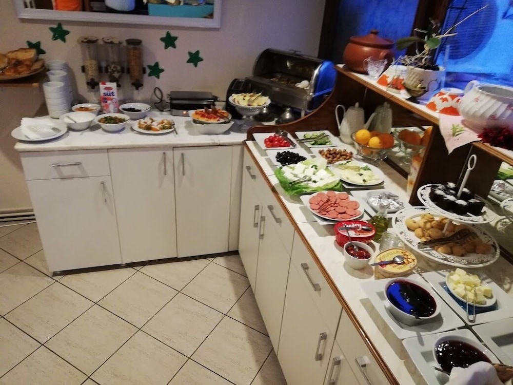 Hotel Turkoman becomes Turkoman Otel. - Image 33