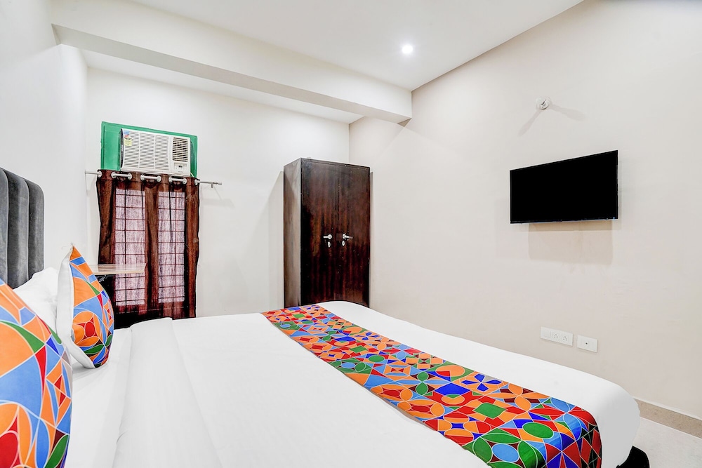 Fabhotel Cyberhub Suits