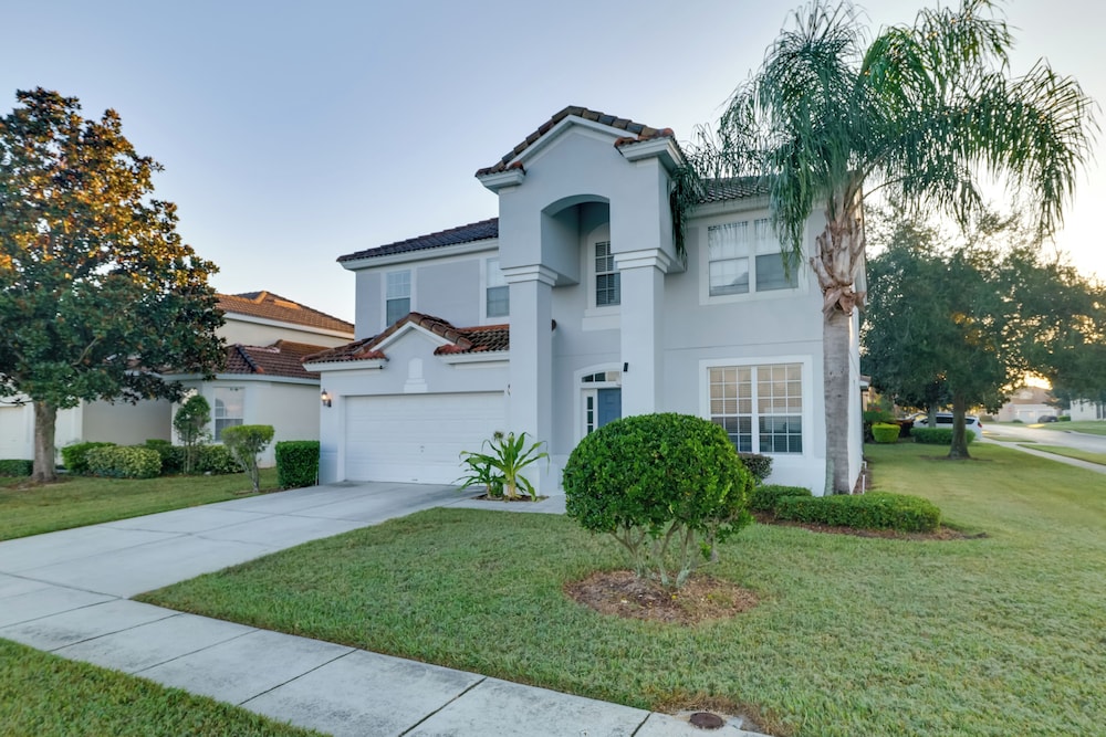 Windsor Hills Home w/ Pool, 5 Mi to Disney! view 3