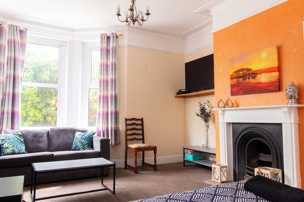 Thornbury Guest House Room 1
