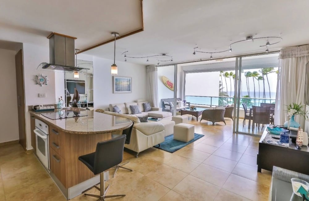 Beachfront Apartment Marbella, Juandolio