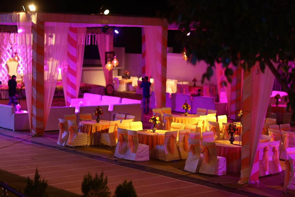 meeting & event spaces