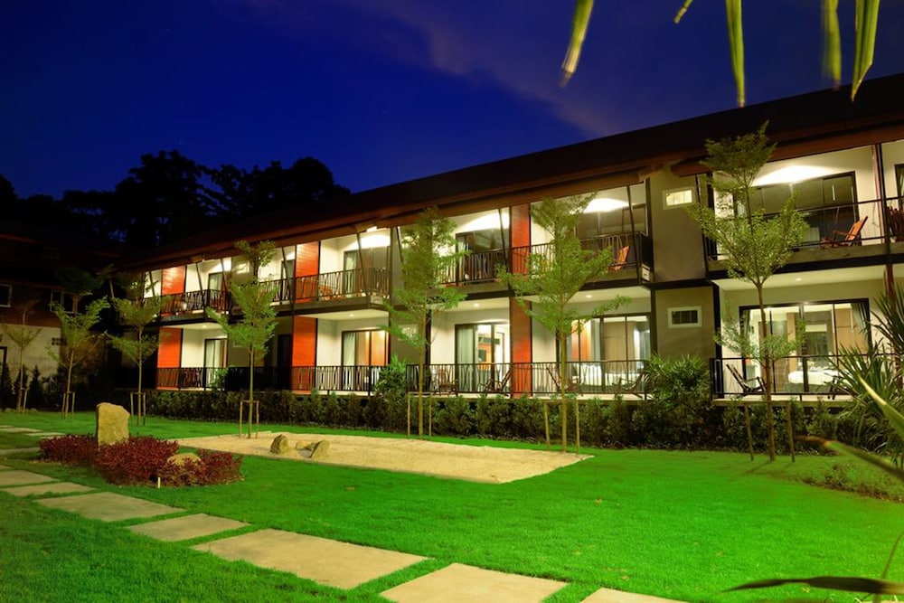 The Breeze Lipe Resort