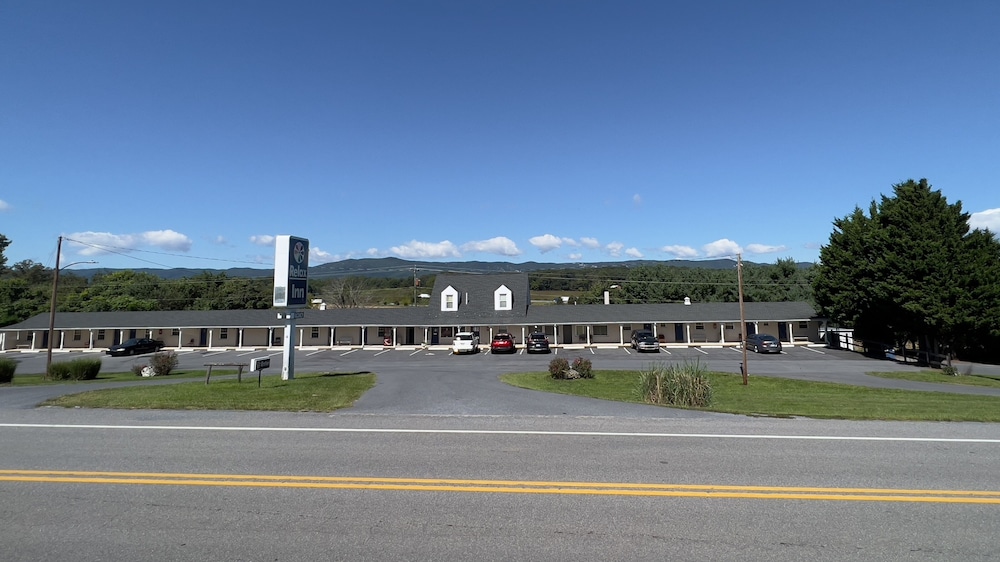Relax Inn By OYO Natural Bridge I-81