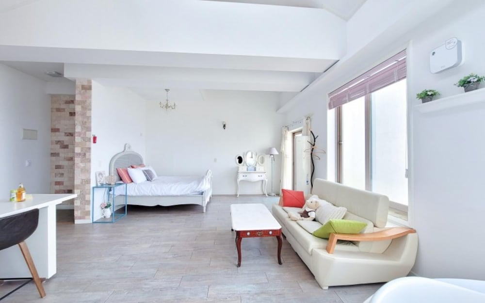Taean The Classic Spa Pension view 3