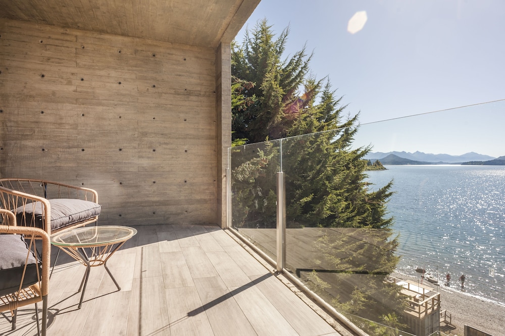 WaOne Lake Homes
