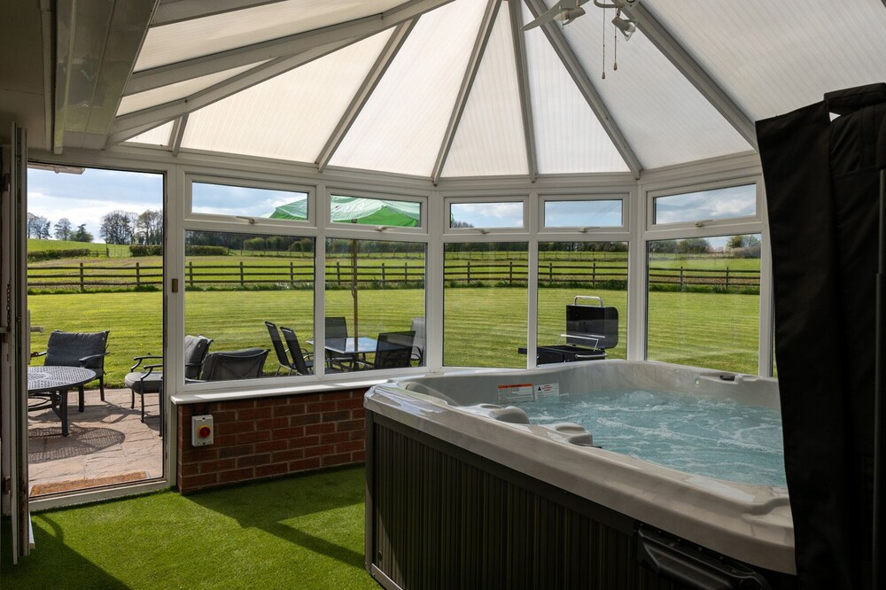 Tixall Manor Farm