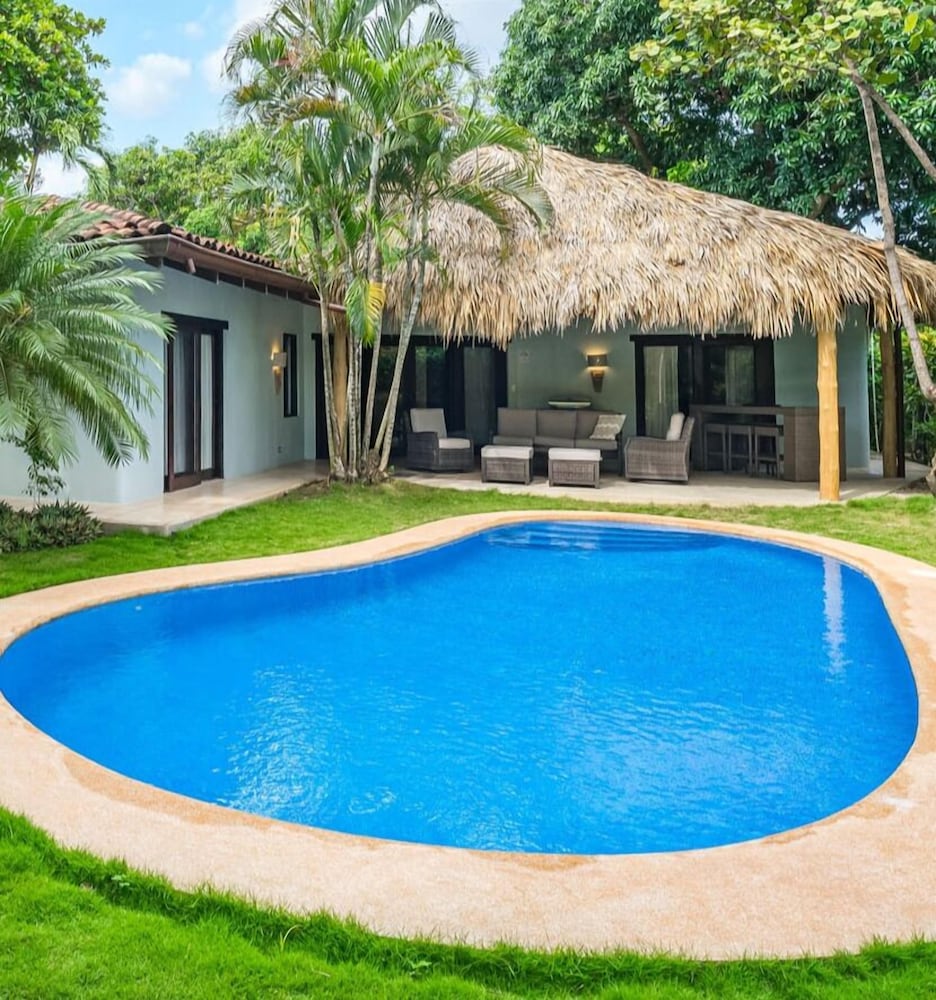 Tropical Retreat - Private Pool, Steps To Beach 2 Bedroom Villa by RedAwning