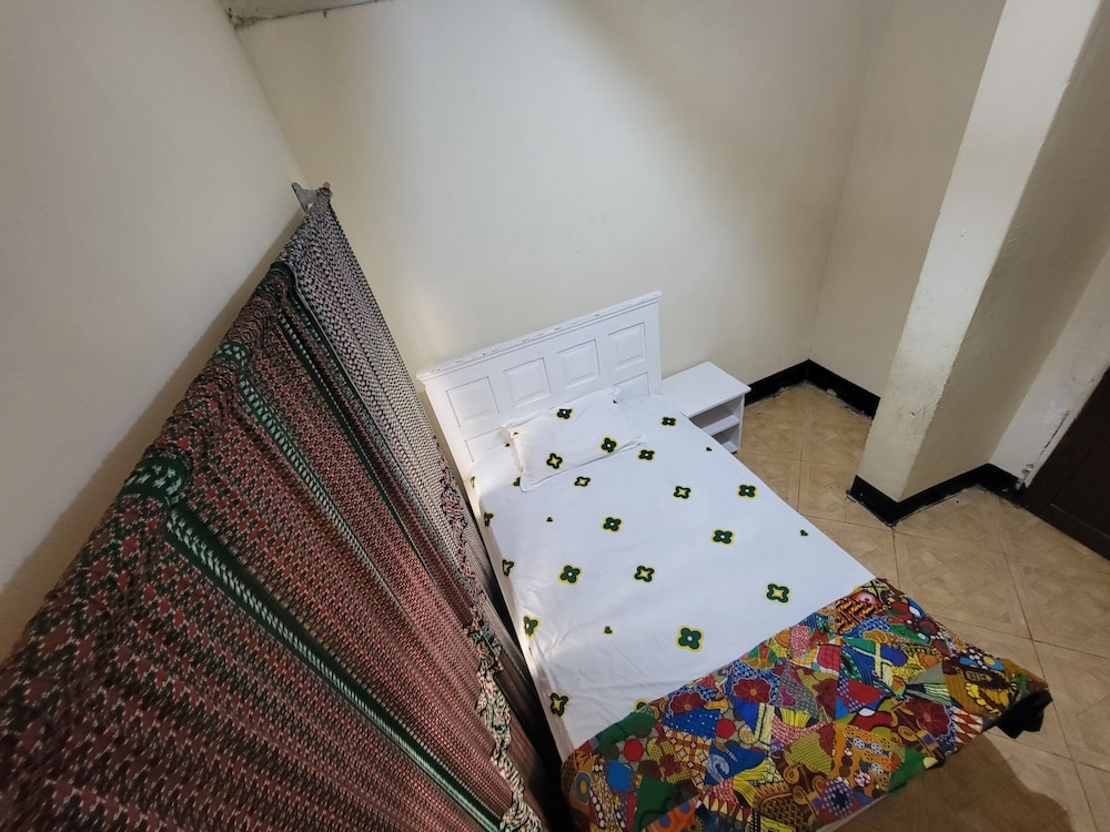 Safari junction backpackers hostel