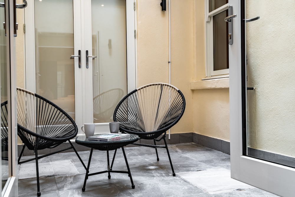 South Kensington Apartments
