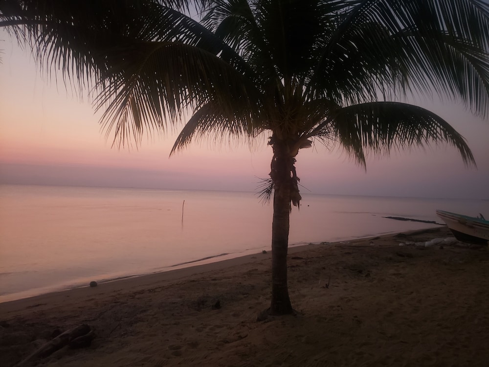 Belize Vacations - Pal's on the Beach - A Gold Standard Hotel - Property Image 12