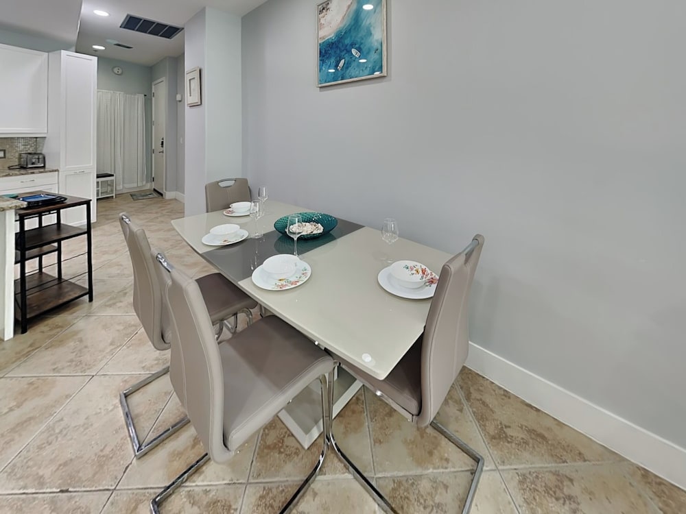 The Cozy Corner by Ryson Vacation Rentals