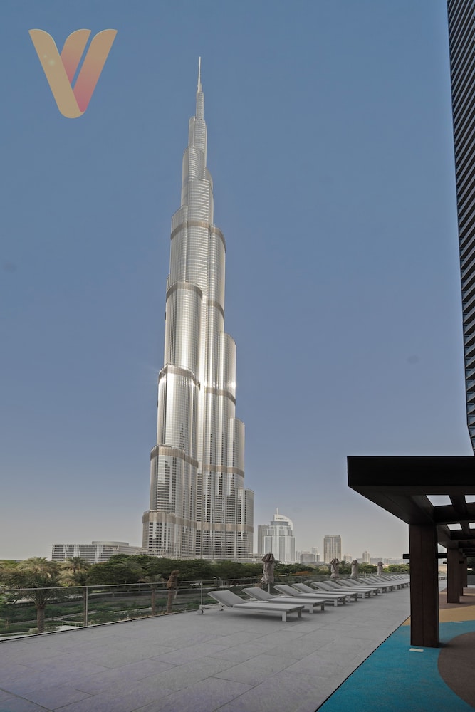 Venduras -Majestic Luxe 2BR Address Opera