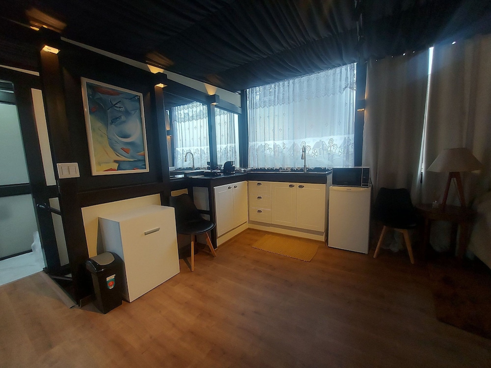 The Writers House - Suite Residences