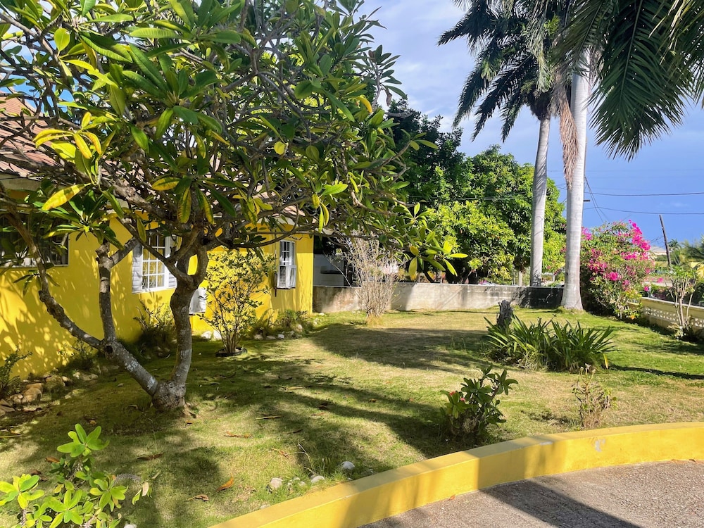Ironshore Sugarmill Villa W Private Pool 6 Bedroom Villa