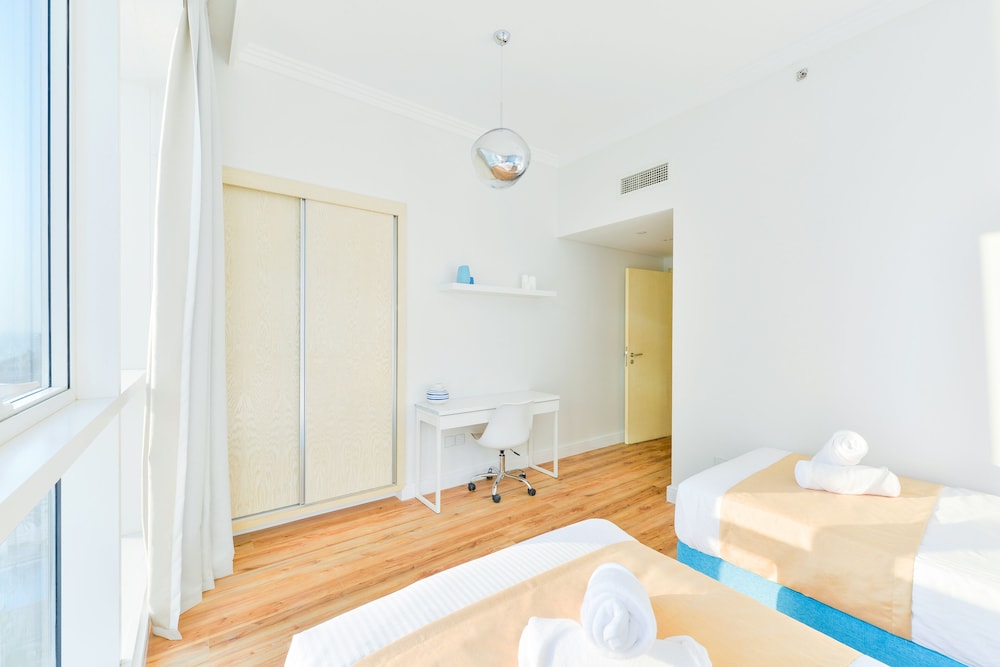 Al Bateen Ultra Luxe 5BR I Private Beach