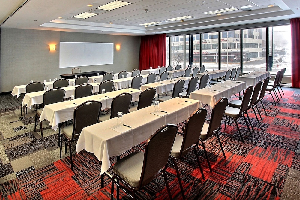 meeting & event spaces