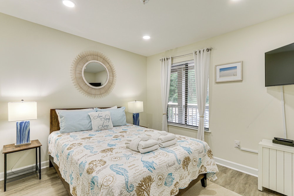 Beach & Pool Access: Serene Hilton Head Haven!