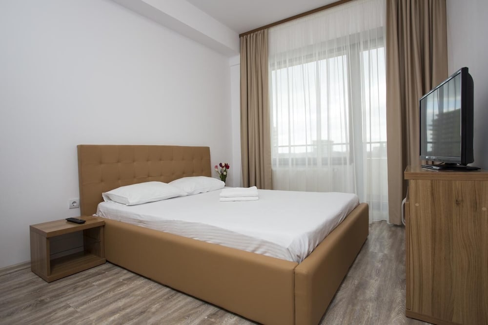Chic Sea View Apartment Mamaia