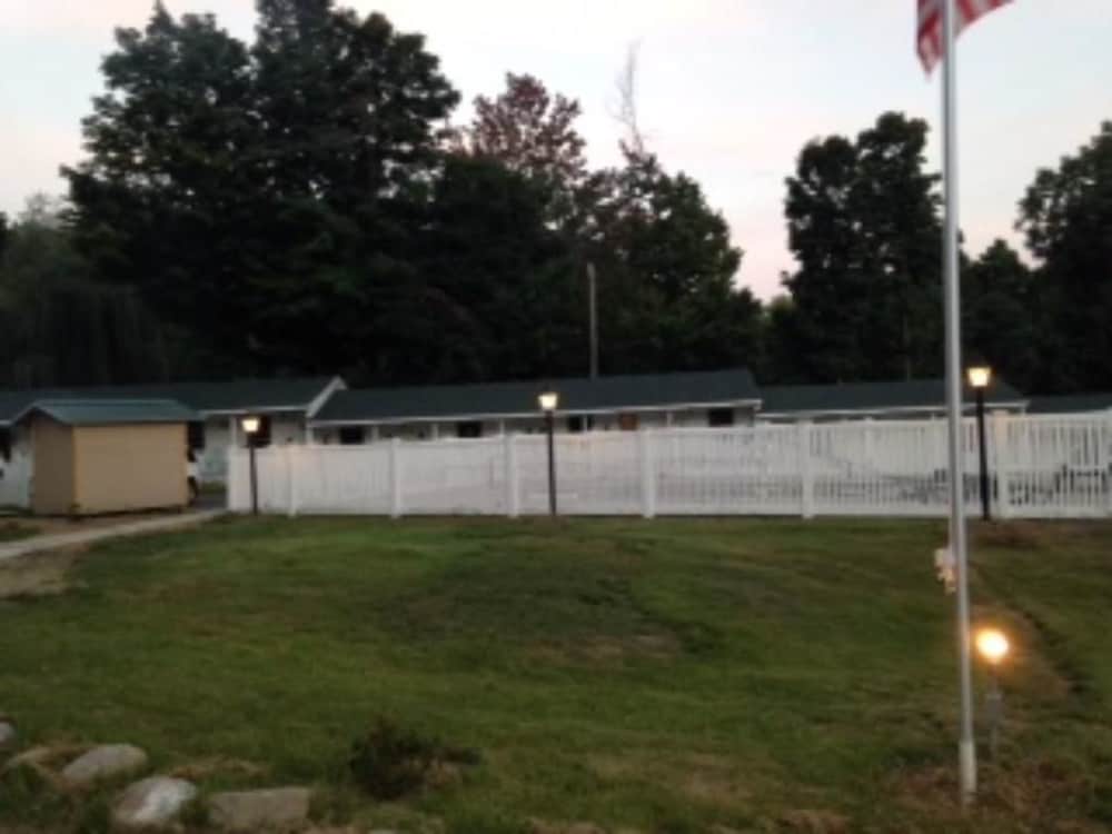 Hotel Hillside Motel - Image 1