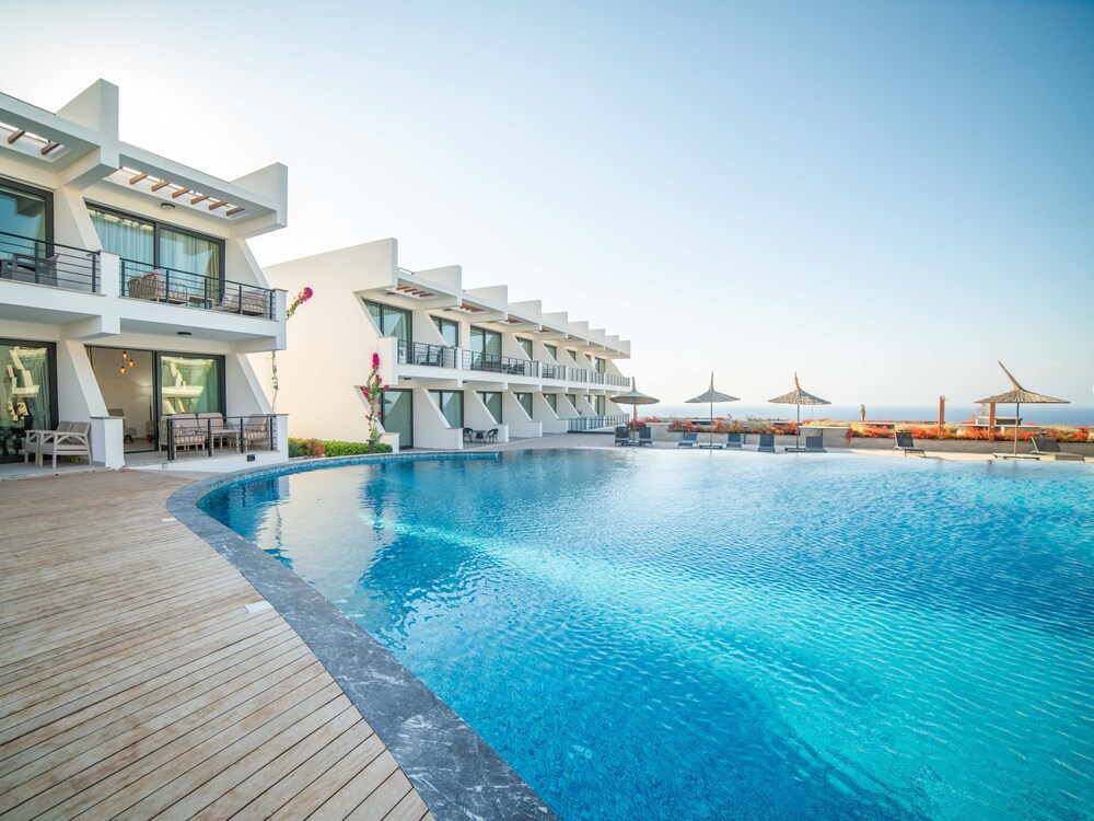 Superfresh Penthouse Studio Apartment With sea View
