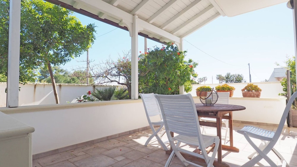Villa Fede - 3 Bedrooms 2 Bathrooms air Conditioning by the sea