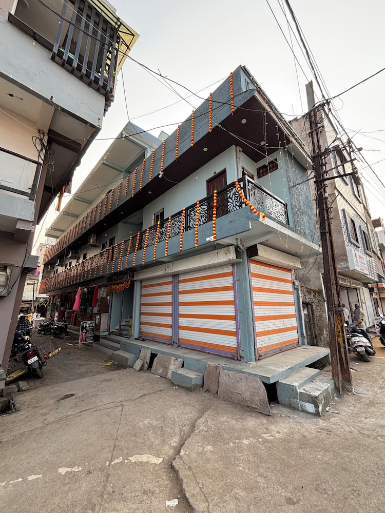 SHRI KRISHNA HOTEL