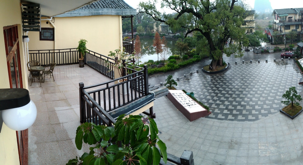 Photo 44