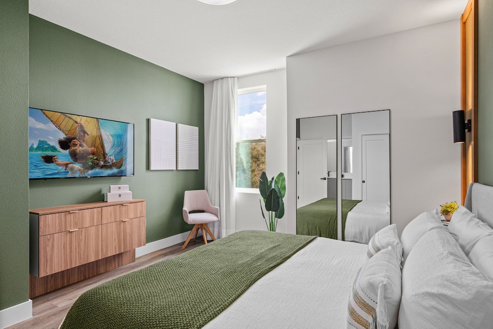 Modern Retreat With Themed Bedrooms Pool