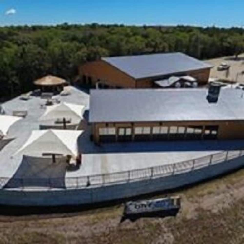 Acorns Resort