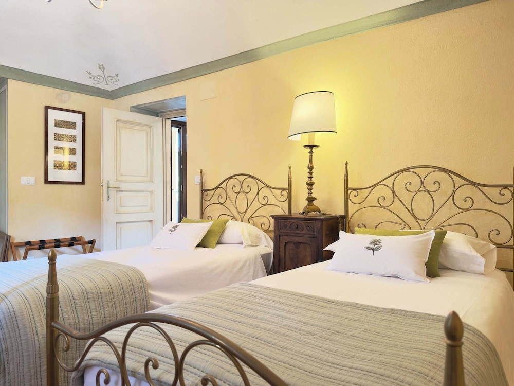Dimora il Pozzetto Elegant Villa With Garden