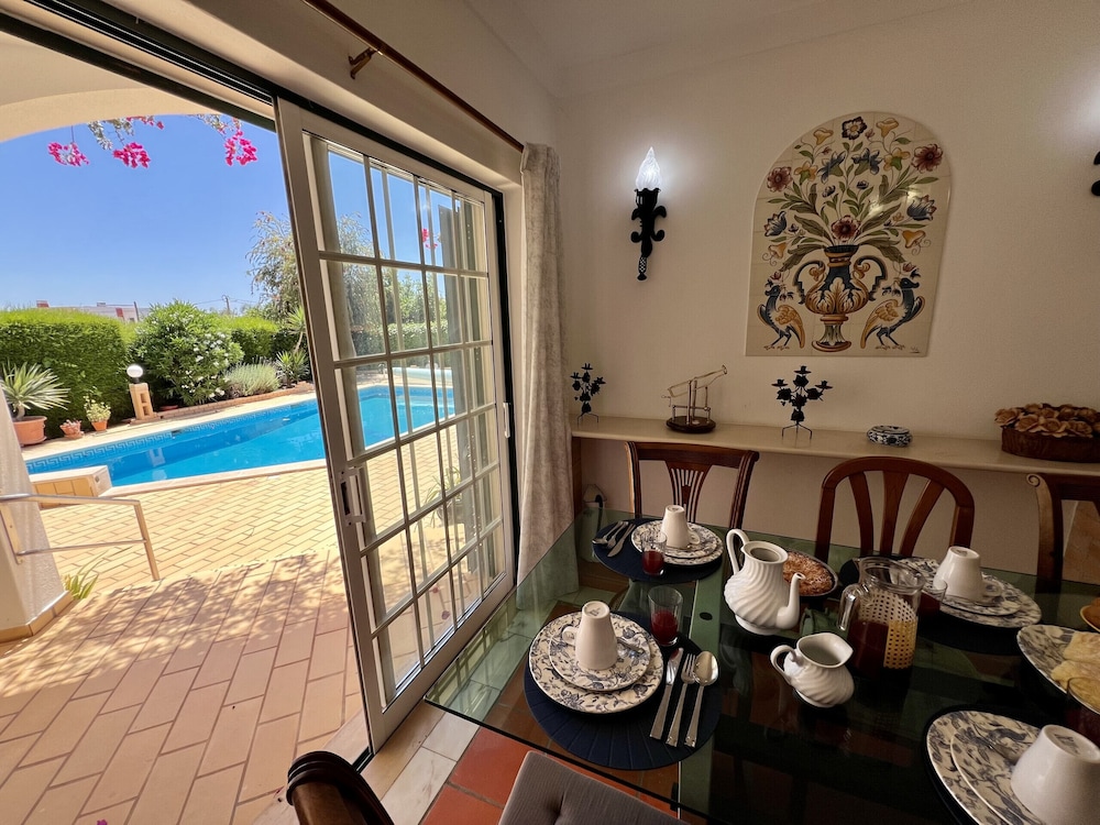 Alvor Traditional Villa by Homing