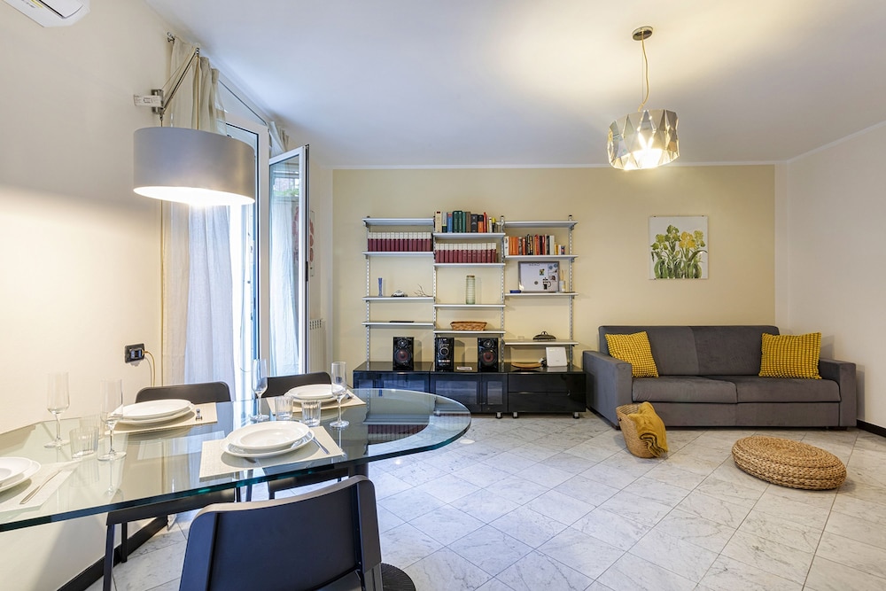 Prione Apartment With Patio