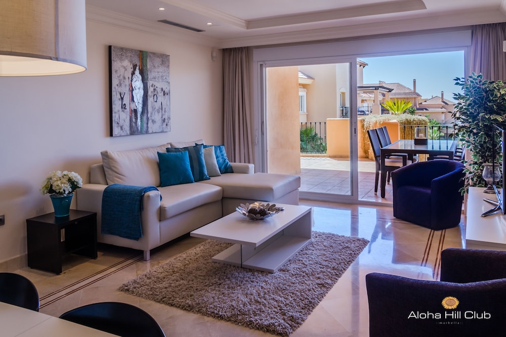 Marbella Vacations - Aloha Hill Club Golf  Spa Apartments - Property Image 9