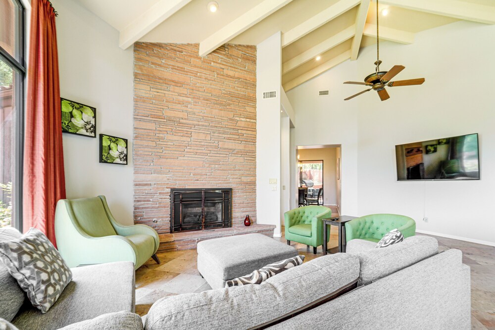 Group Getaway w/ Outdoor Oasis in Sedona!