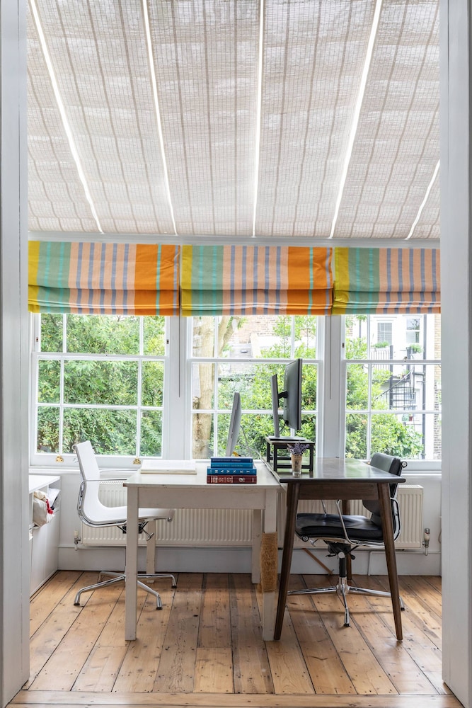 Englefield Road by Onefinestay