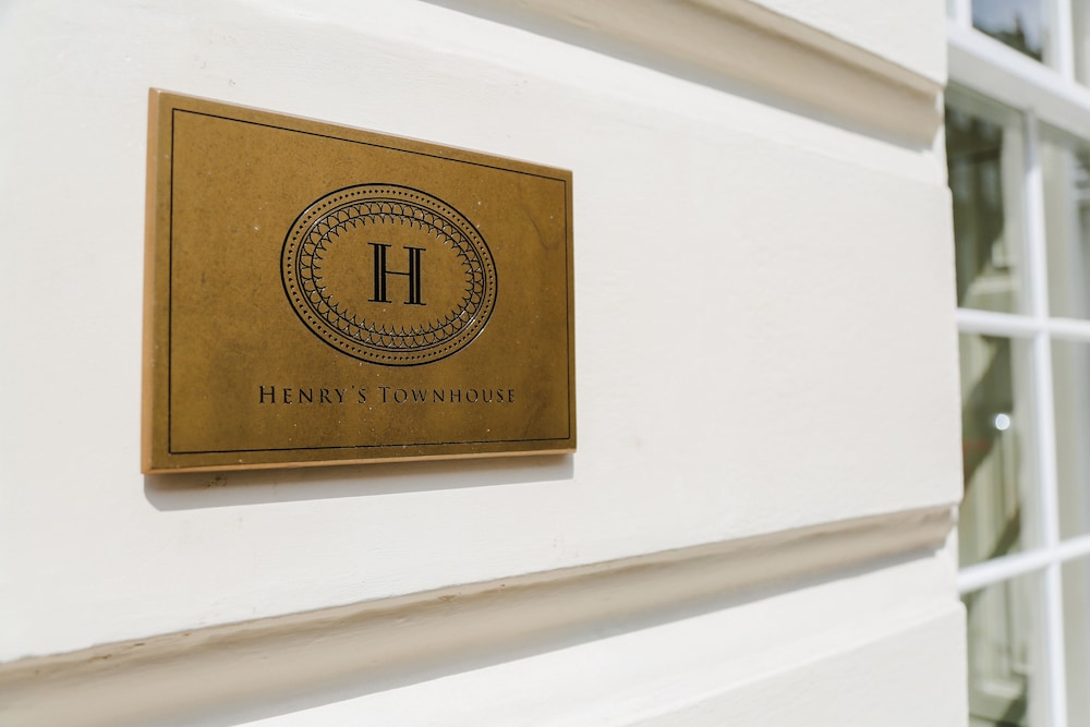 Hotel Henry's Townhouse - Image 1