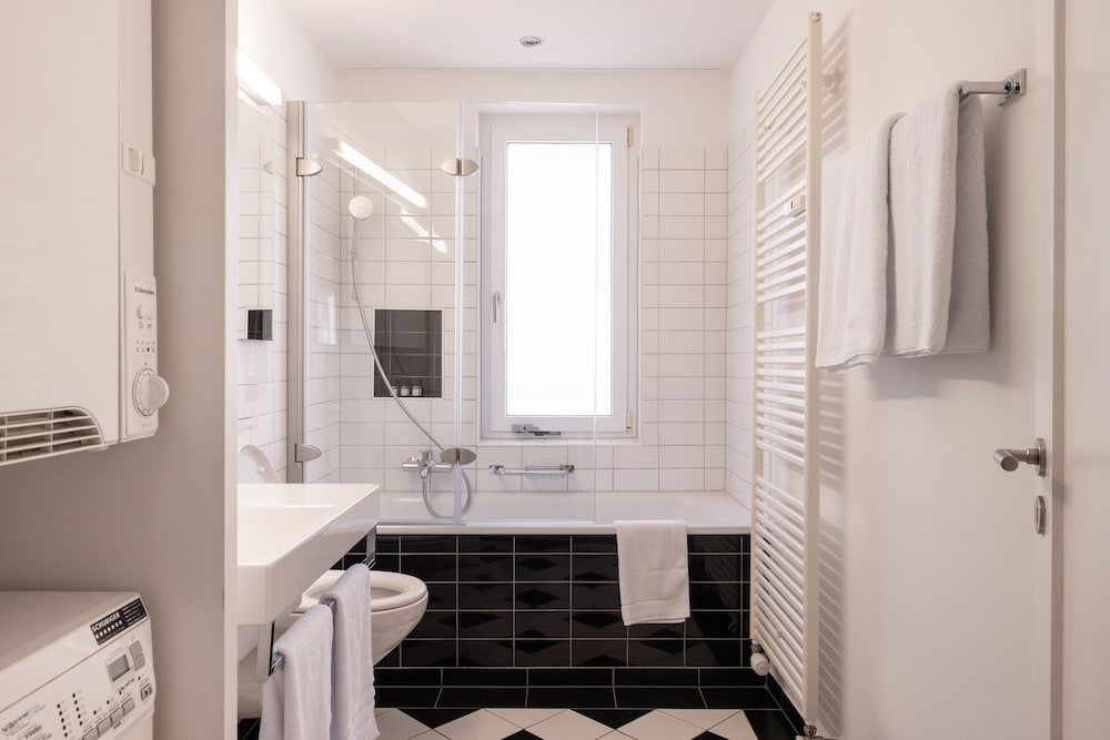 EMA House Serviced Apartments Seefeld