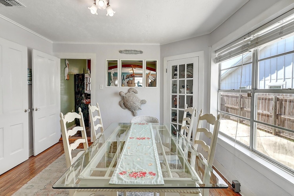 Summer Wind Cottage 3 Bedroom Cottage by Redawning view 3